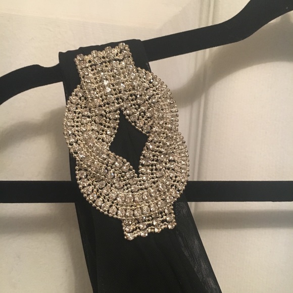 Dress - Picture 3 of 8